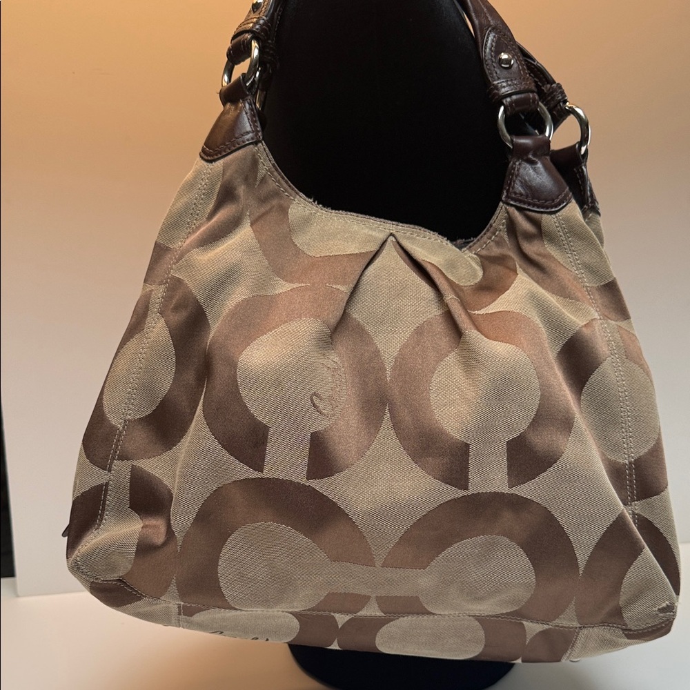 Coach Brown and Tan Signature Shoulder Bag - Picture 4 of 13